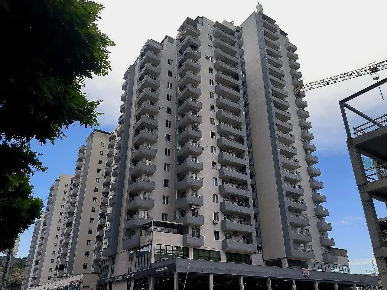 Dona Palace Saburtalo
